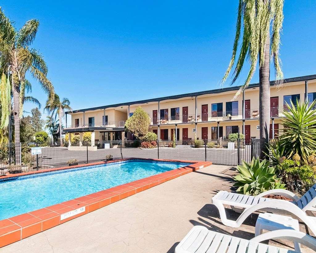 Country Plaza Motel Taree Facilidades foto